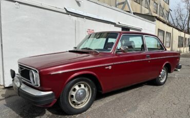 Volvo-142s-1974-2