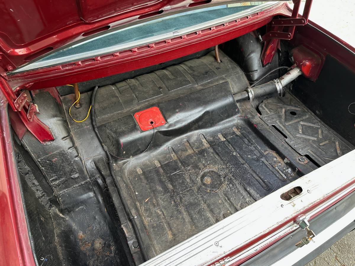 Volvo-142s-1974-21