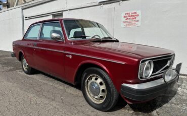 Volvo-142s-1974