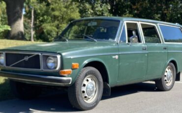 Volvo-145s-1972-green-1
