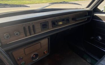 Volvo-145s-1972-green-8