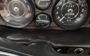 Volvo-1800-1972-Wagon-13