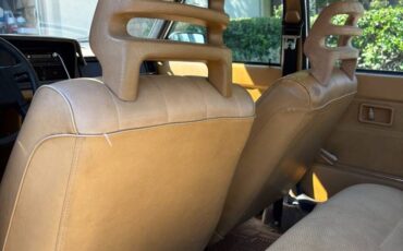 Volvo-240-1987-13