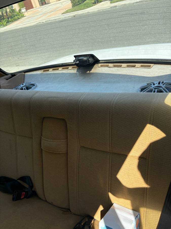 Volvo-240-1987-15