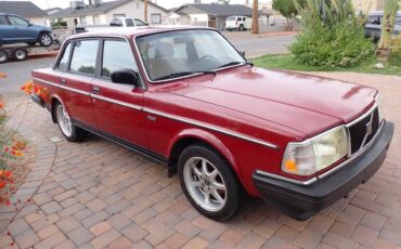 Volvo-240-1987
