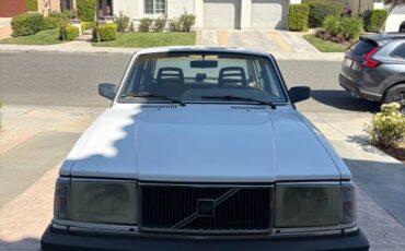 Volvo-240-1987-2