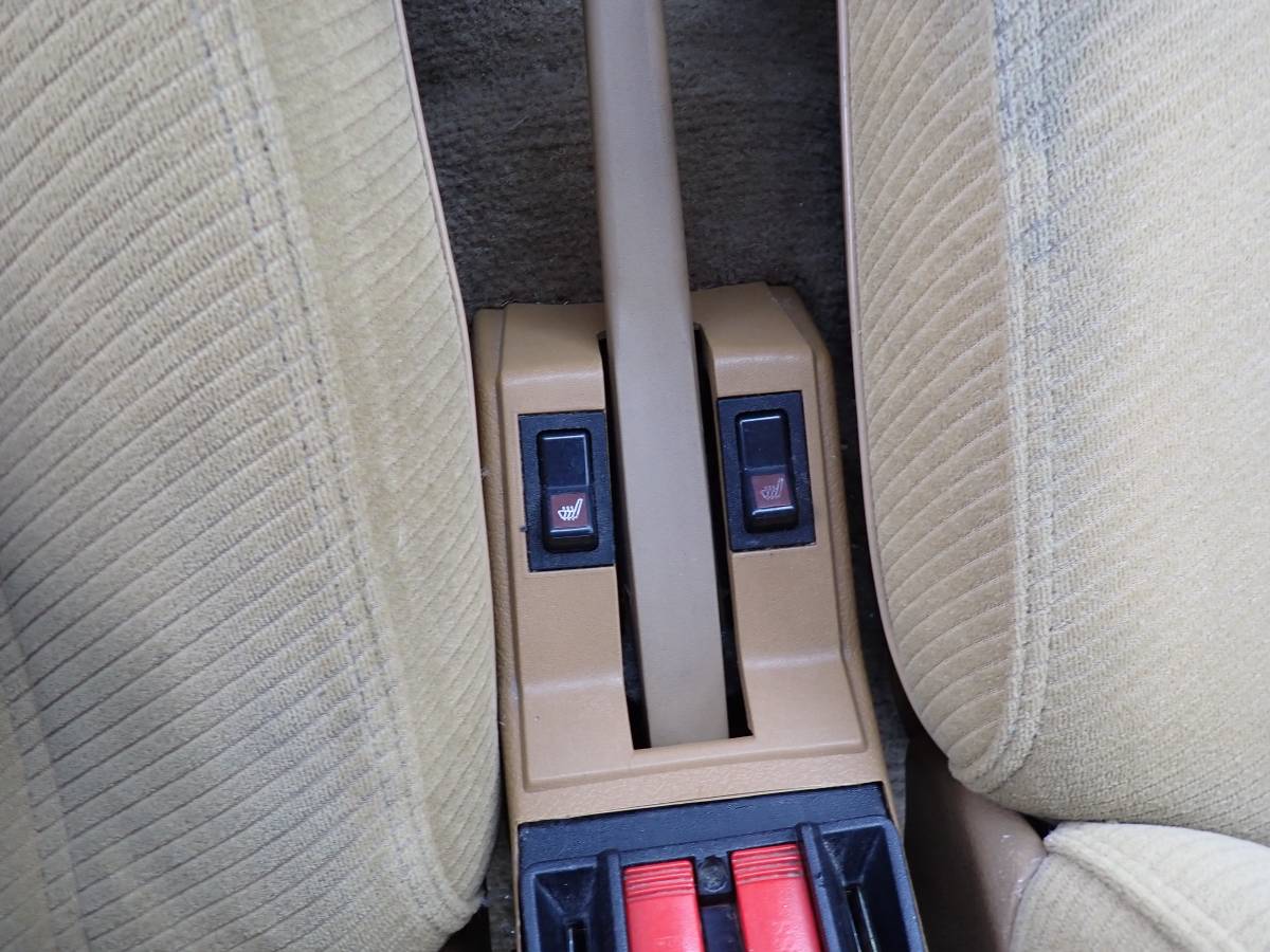 Volvo-240-1987-8