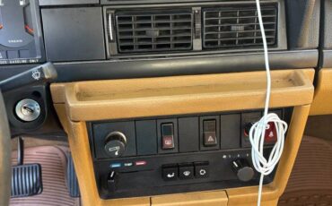 Volvo-240-1987-9
