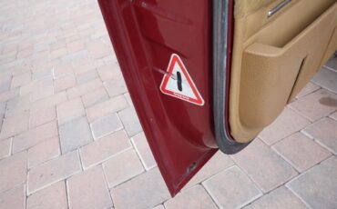 Volvo-240-1987-Red-Beige-22