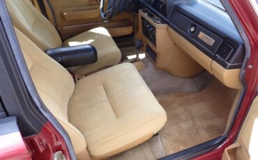 Volvo-240-1987-Red-Beige-3