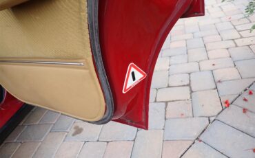 Volvo-240-1987-Red-Beige-4