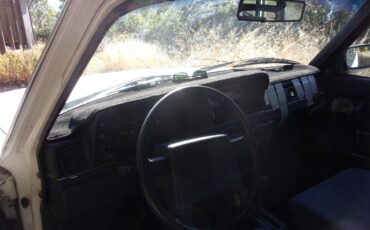 Volvo-240-1991-15