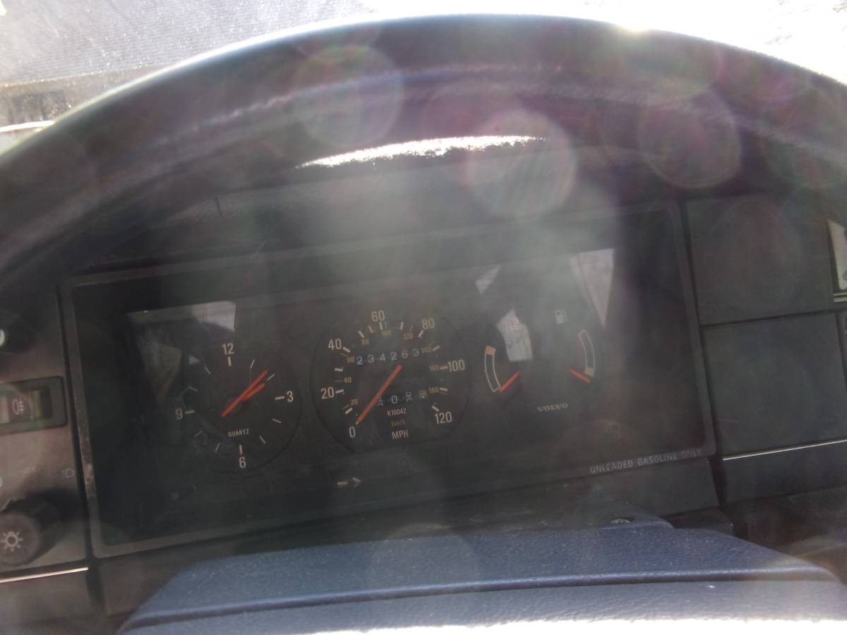 Volvo-240-1991-8