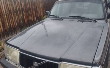 Volvo-240-1991-black-1
