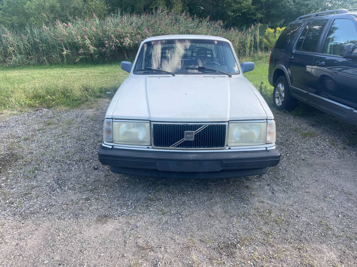 Volvo-240-1991