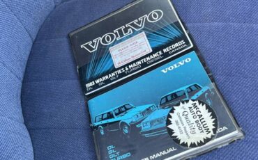 Volvo-240-series-1983-blue-10