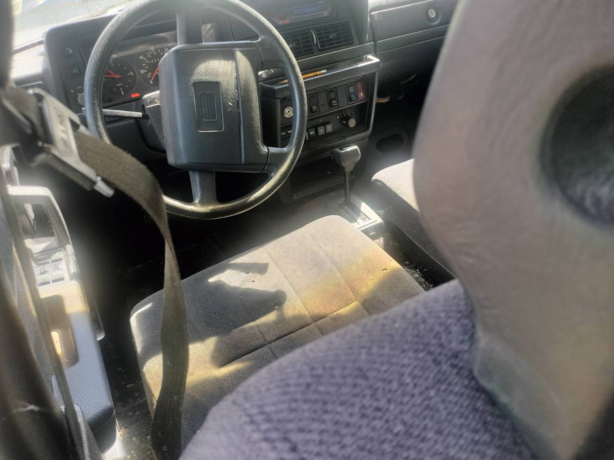 Volvo-240-wagon-1992-1