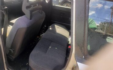Volvo-240-wagon-1992-2