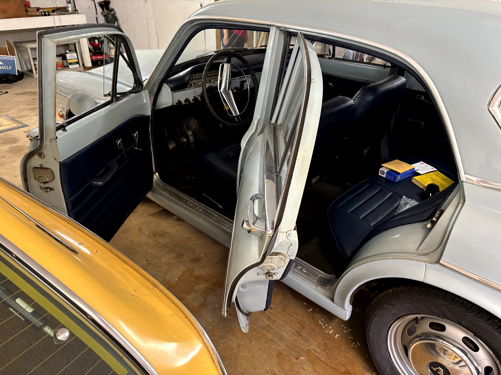 Volvo-4D-122S-1965-Sedan-13
