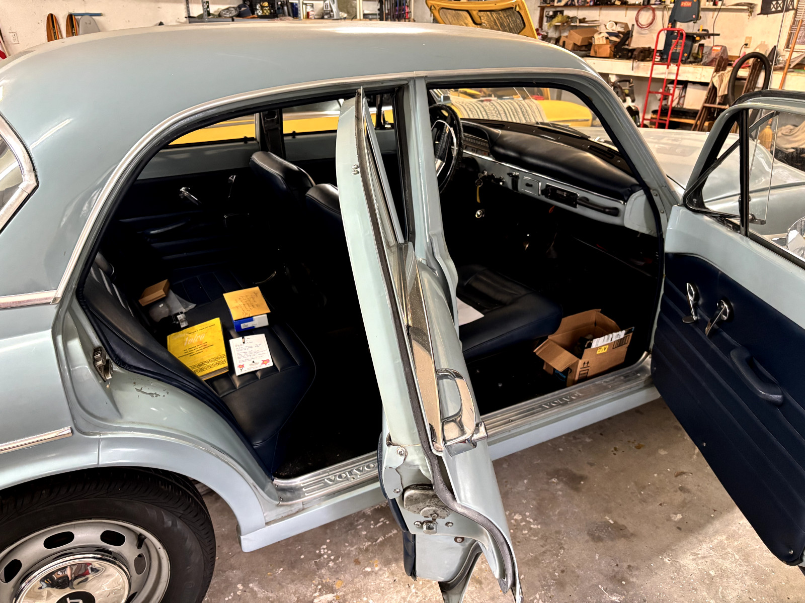 Volvo-4D-122S-1965-Sedan-14