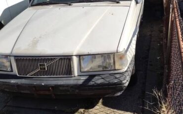 Volvo-740-gl-1991-white