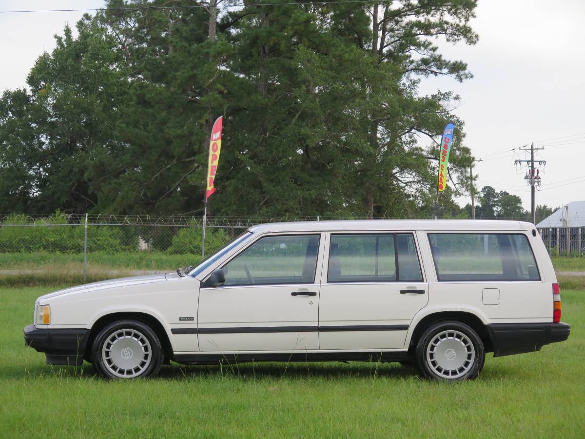 Volvo-740-series-1990-white-4