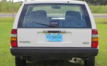 Volvo-740-series-1990-white-6