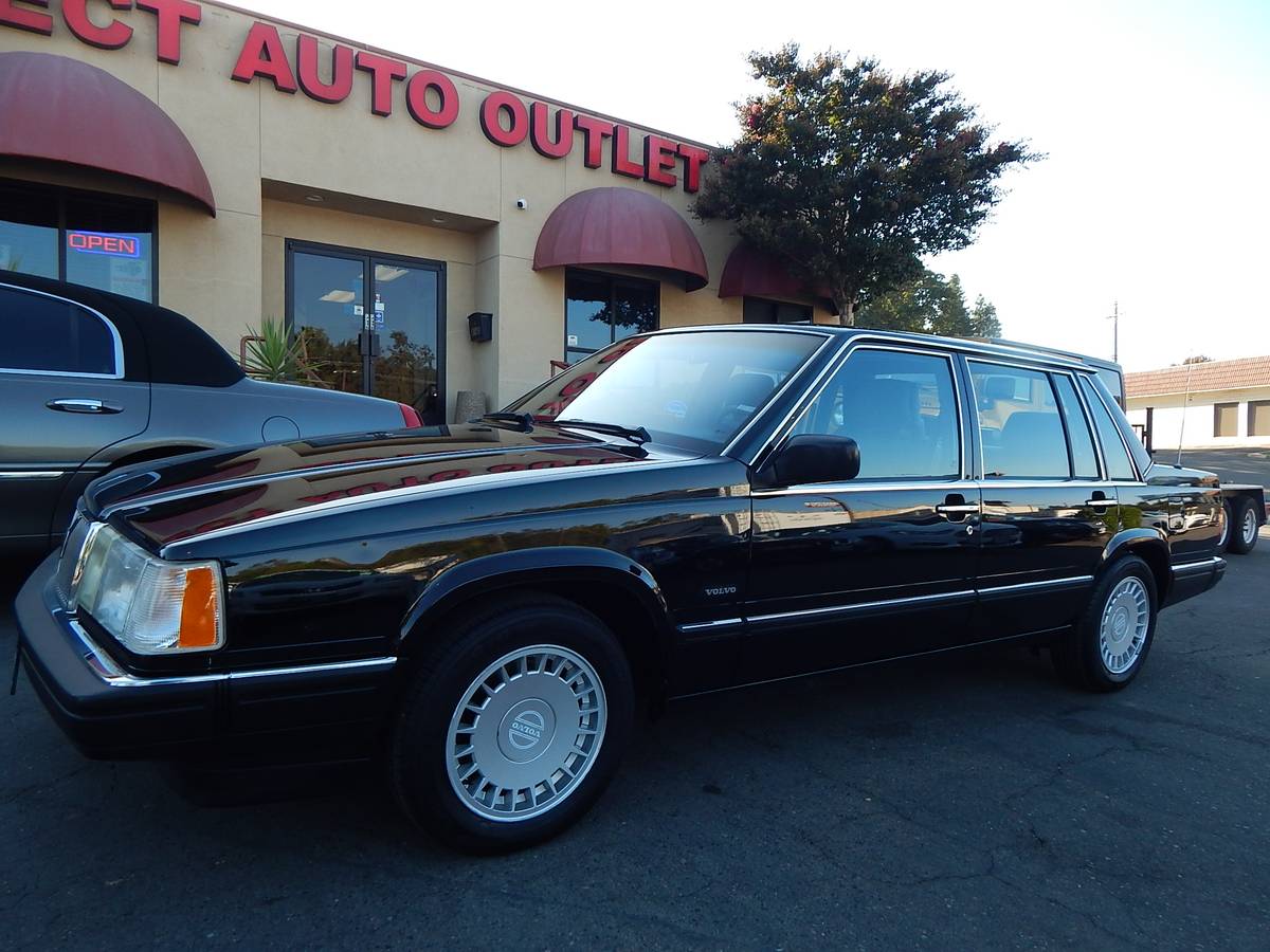 Volvo-760-gle-1989-black-1