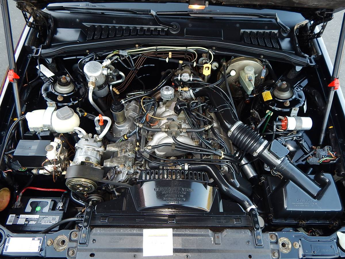 Volvo-760-gle-1989-black-22