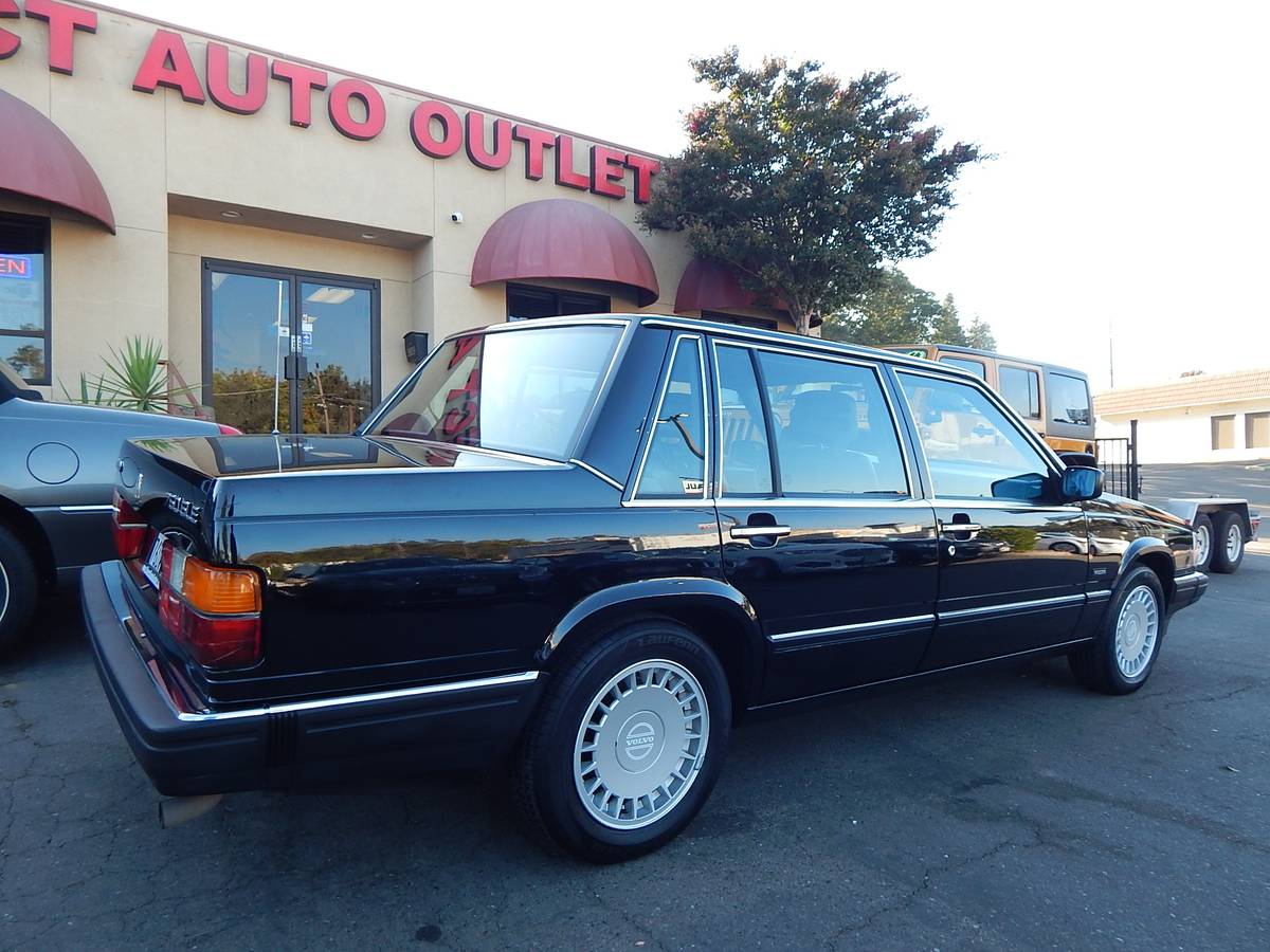 Volvo-760-gle-1989-black-23