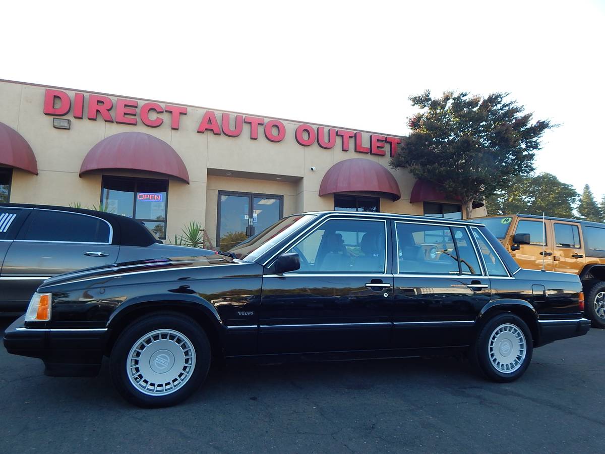 Volvo-760-gle-1989-black