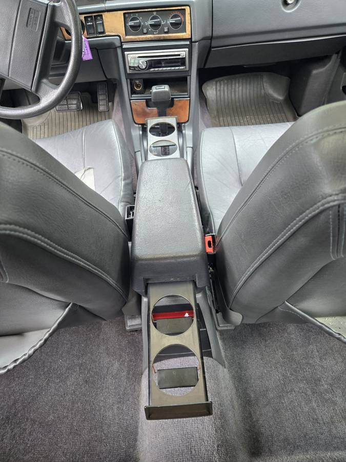 Volvo-940-series-1992-blue-14