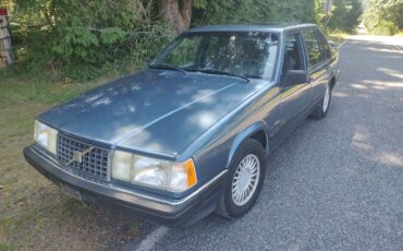 Volvo-940-series-1992-blue