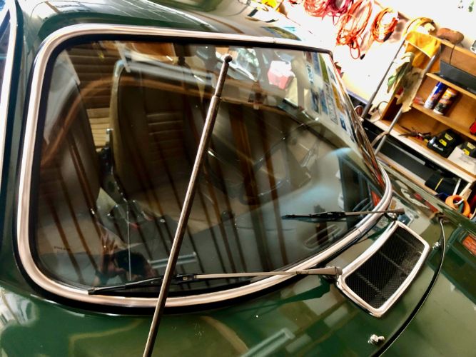 Volvo-P1800-1971-British-Racing-Green-10