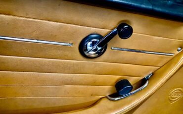 Volvo-P1800-1971-British-Racing-Green-40