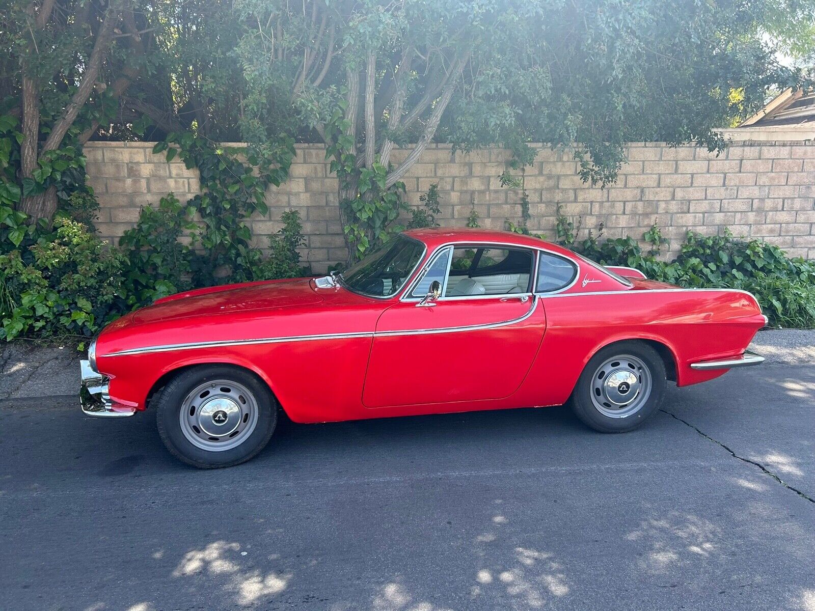 Volvo-P1800-p1800-Jensen-1961-Coupe-1