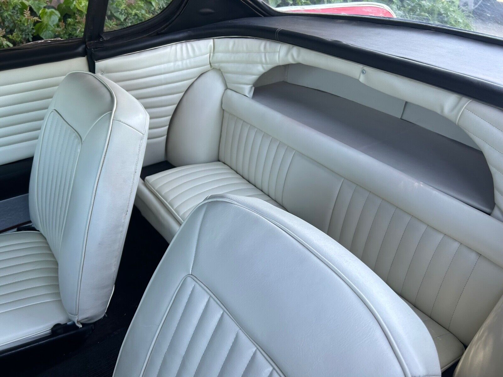 Volvo-P1800-p1800-Jensen-1961-Coupe-14
