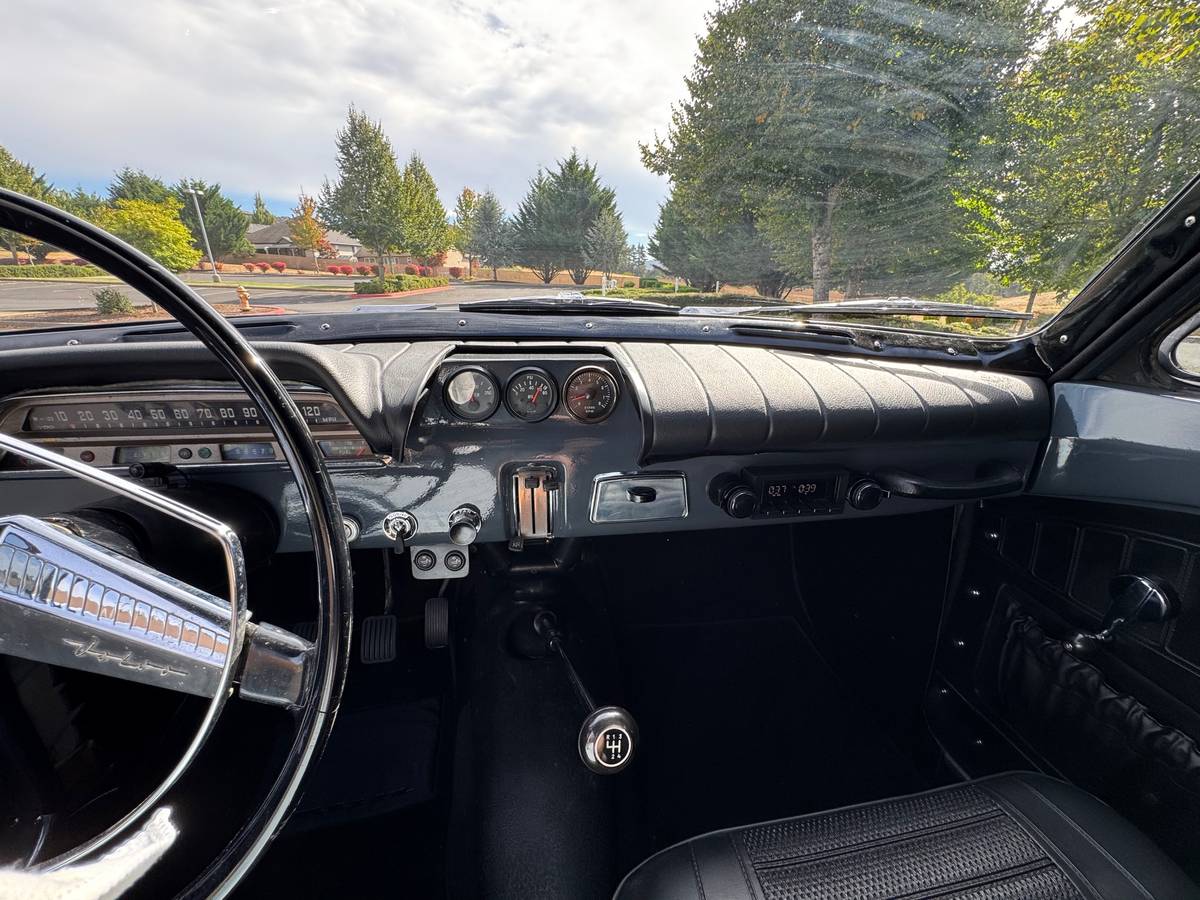 Volvo-amazon-122-1966-custom-15