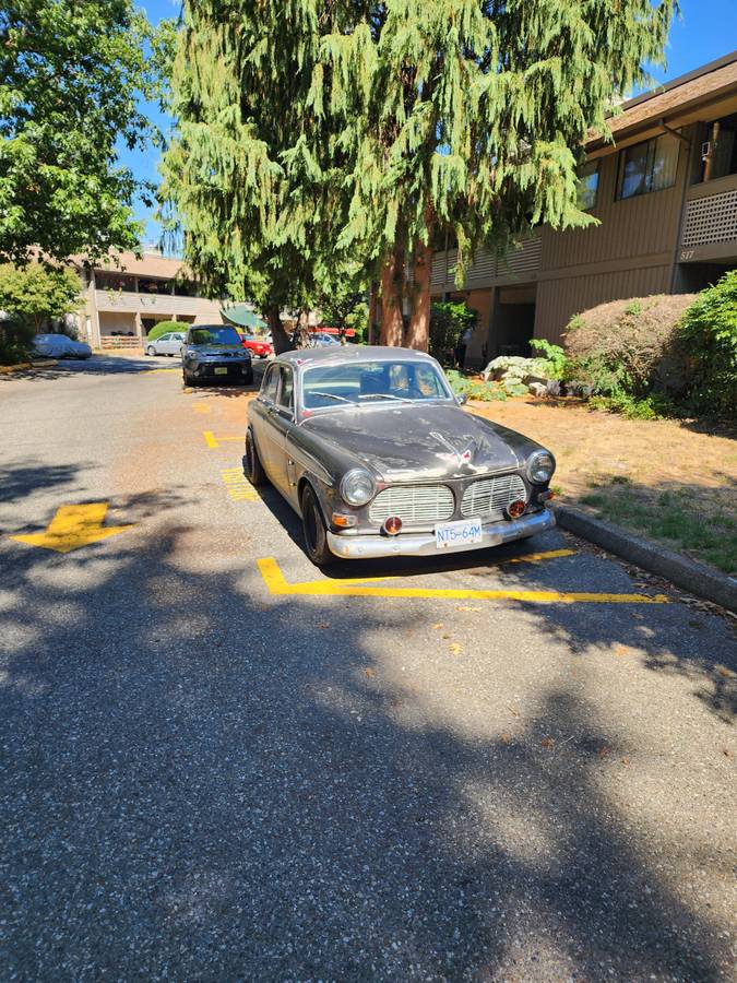 Volvo-amazon-122s-1966-grey