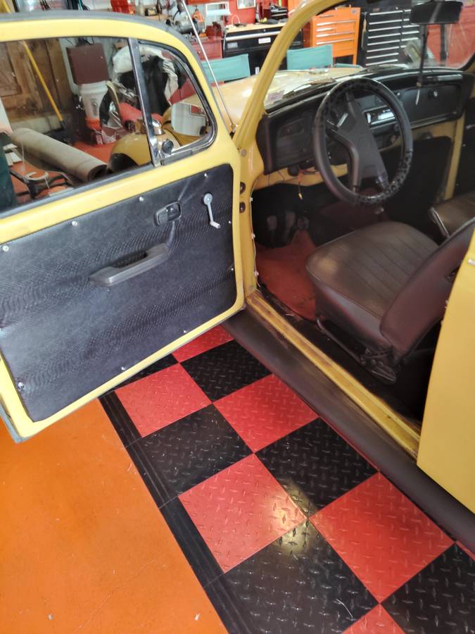 Vw-beetle-1972-yellow