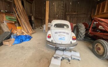 Vw-bug-1979-white-1