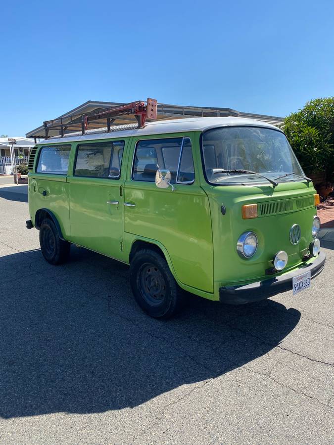 Vw-bus-1975-green
