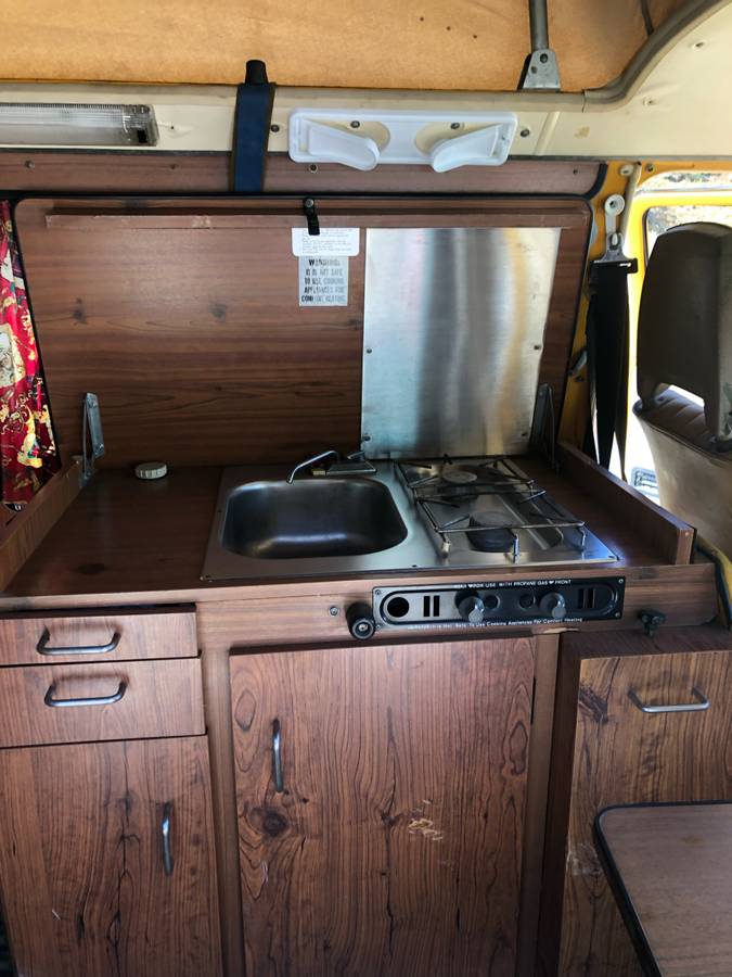 Vw-bus-1977-yellow-13