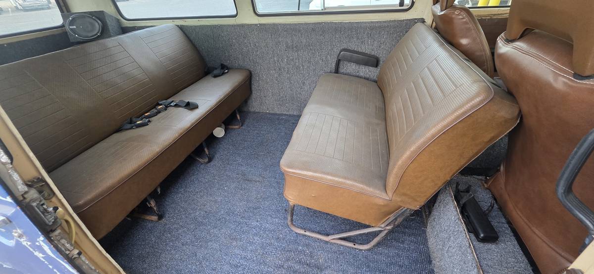 Vw-bus-1979-10