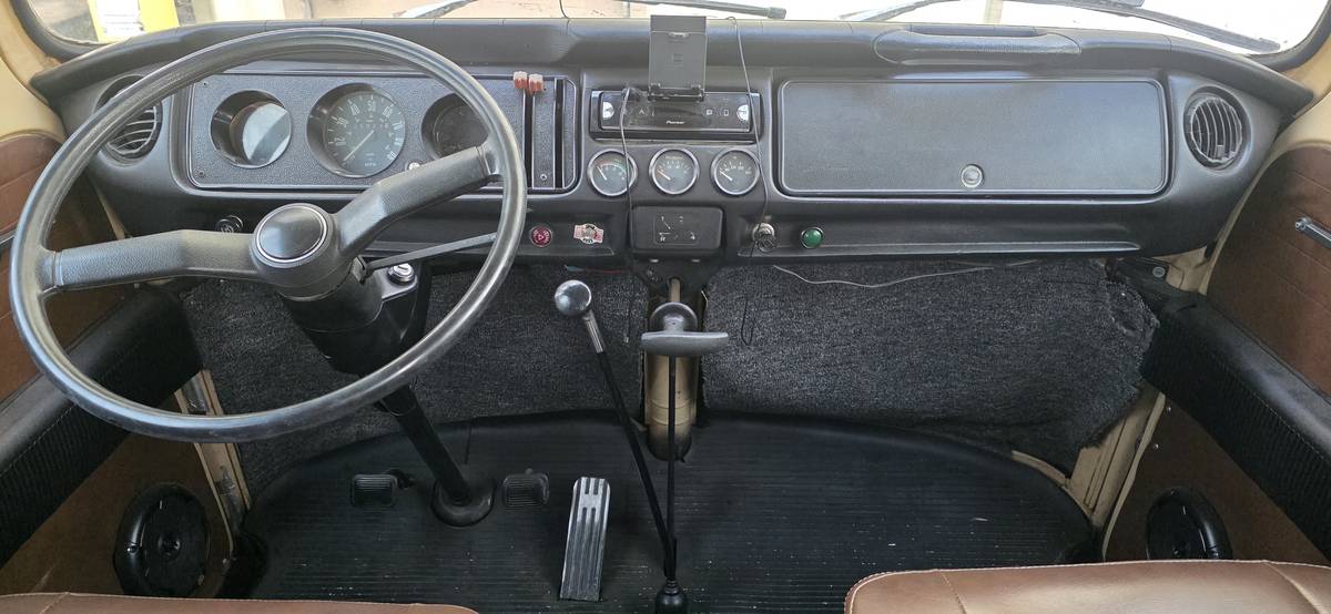 Vw-bus-1979-16