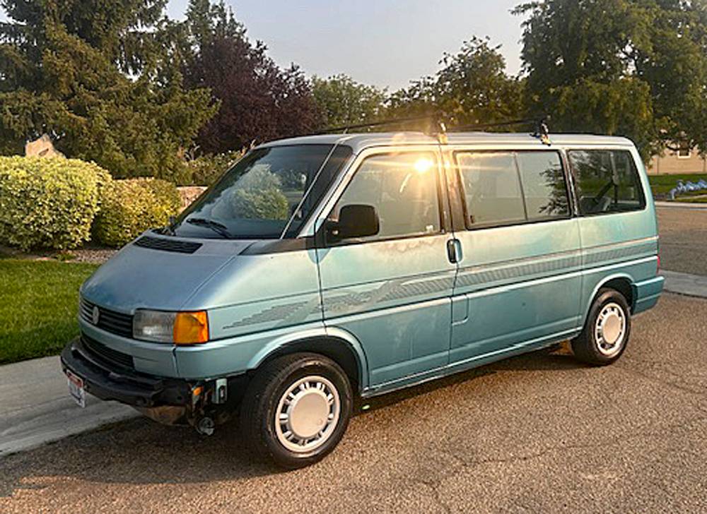 Vw-eurovan-weekender-1993-blue-1