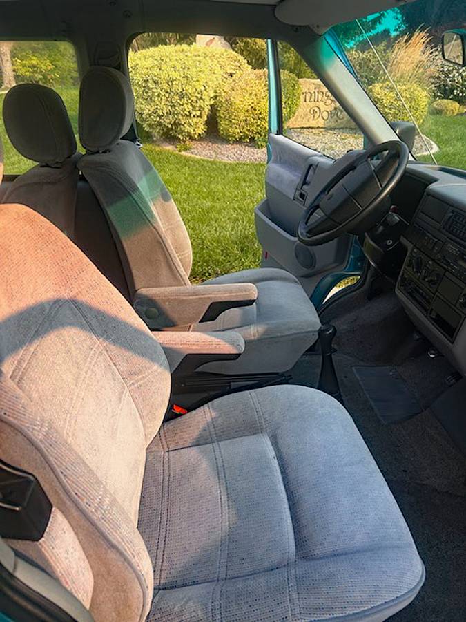 Vw-eurovan-weekender-1993-blue-11