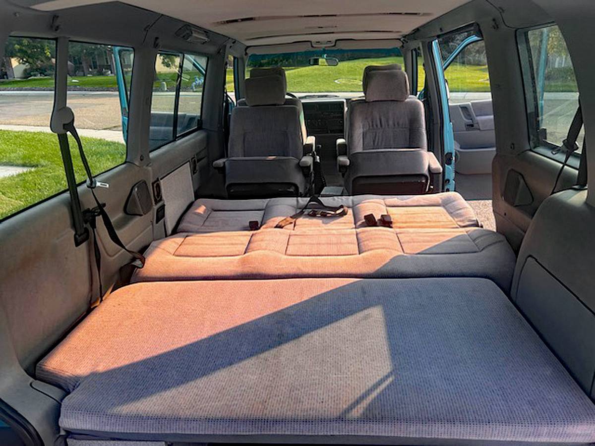 Vw-eurovan-weekender-1993-blue-16