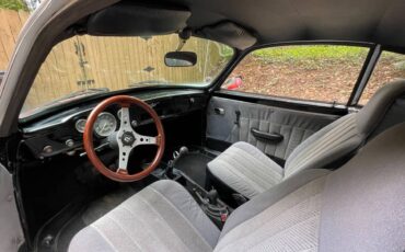 Vw-karmann-ghia-1968-red-11