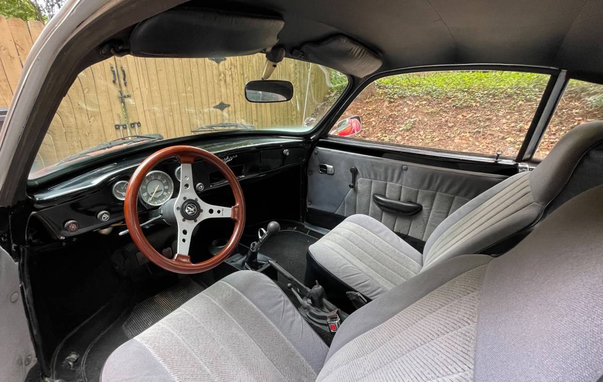Vw-karmann-ghia-1968-red-11